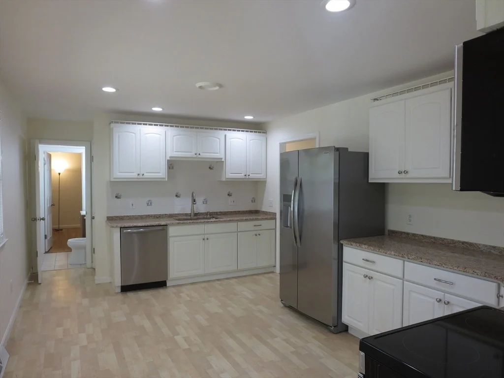 Photo of 130 Fuller Rd