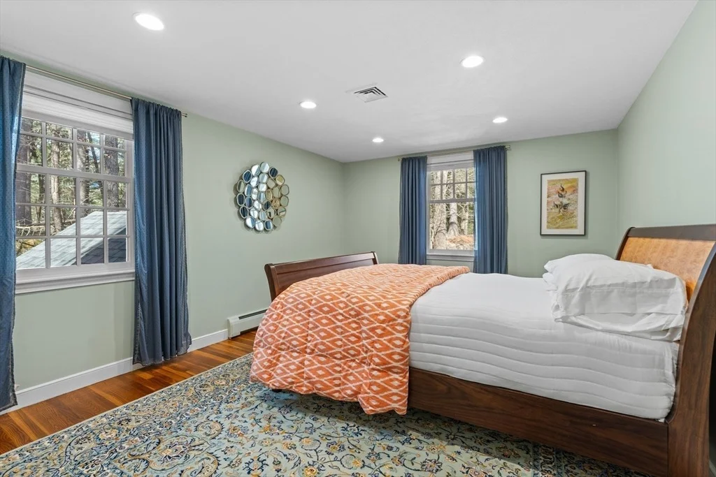 Photo of 8 Webster Lane