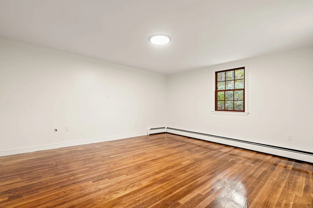 Photo of 123 Dutton Rd