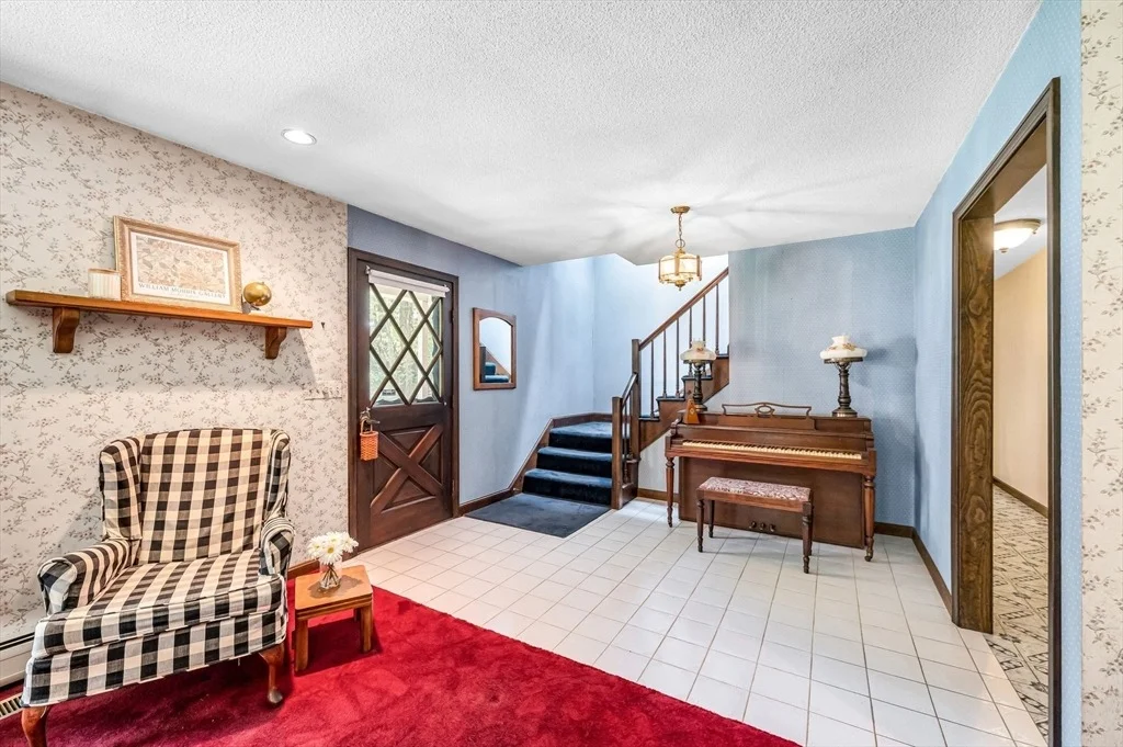 Photo of 98 Blossom Rd
