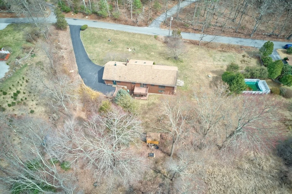 Photo of 15 Quissett Rd