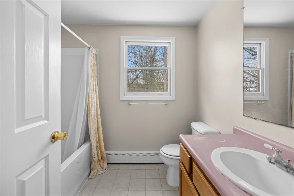 Photo of 220 Alana Dr