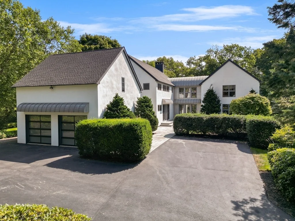 Photo of 130 Meyer Rd