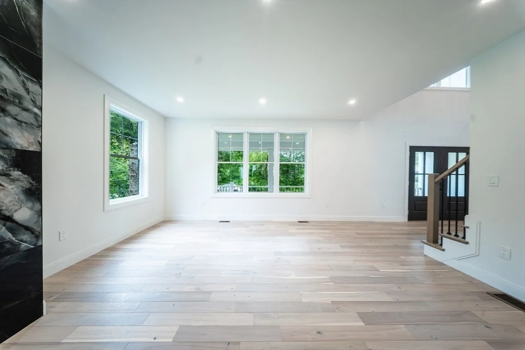 Photo of 2 Spring Meadow Dr