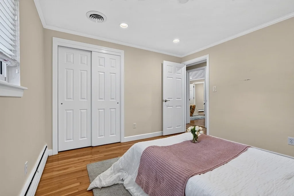 Photo of 32 Bobolink Rd