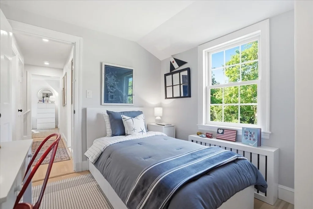 Photo of 77 Cushing Road