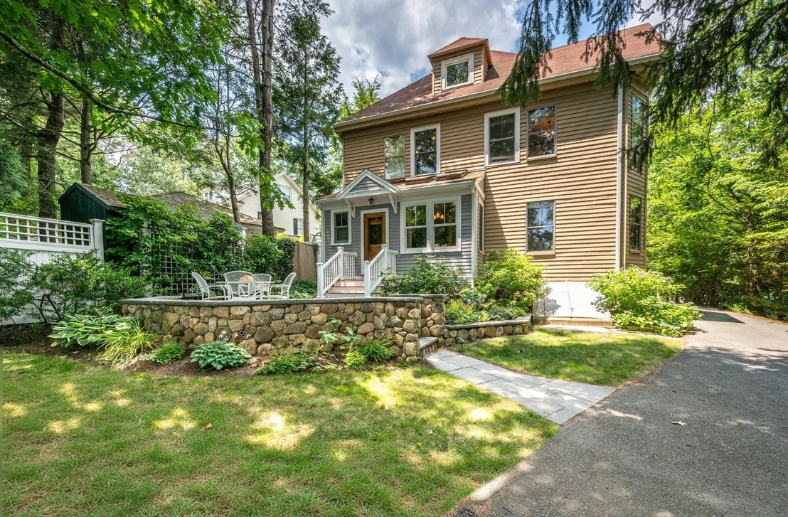 Photo of 8 Cypress Rd
