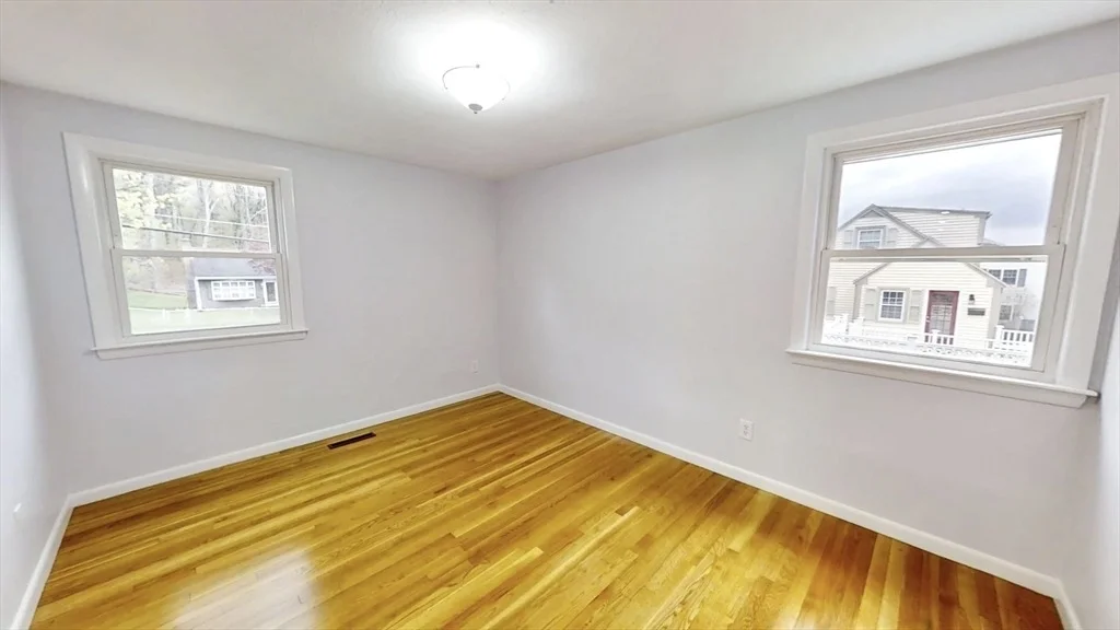 Photo of 8 Reardon Rd