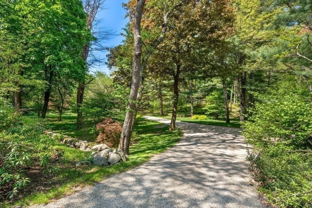 Photo of 475 Glen Rd