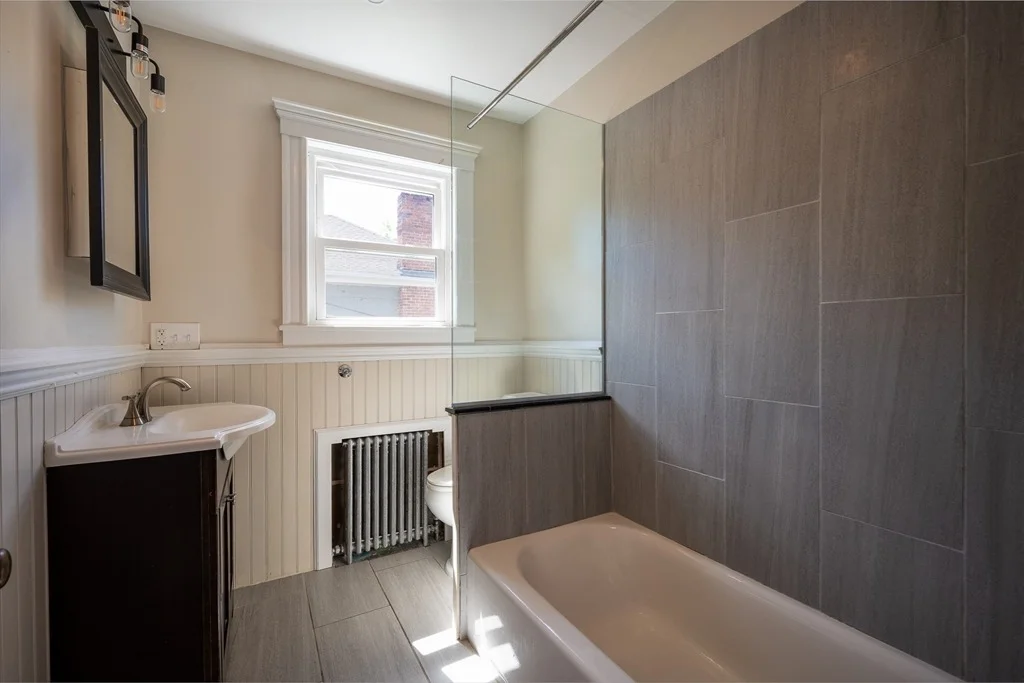 Photo of 112 Dyer Ave