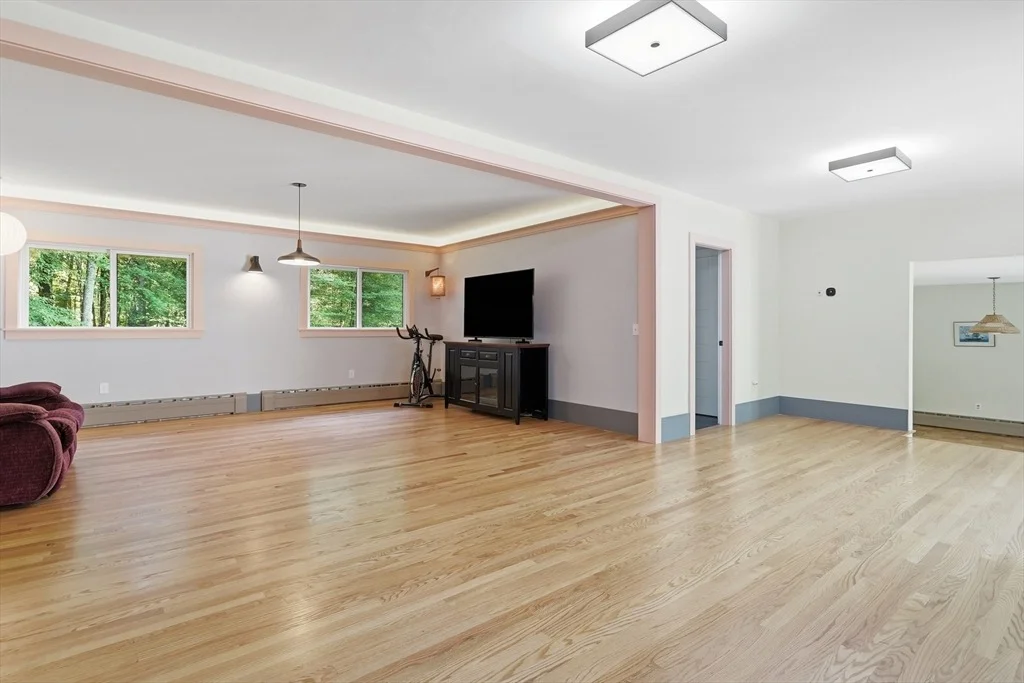 Photo of 131 Warren Ave