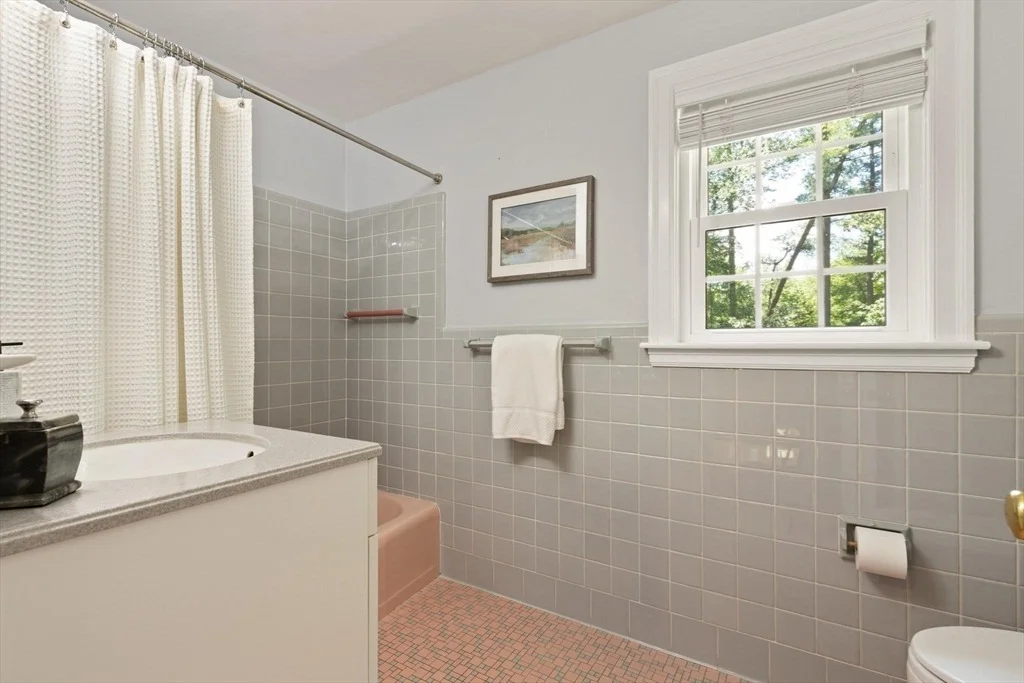 Photo of 33 Mossman Rd