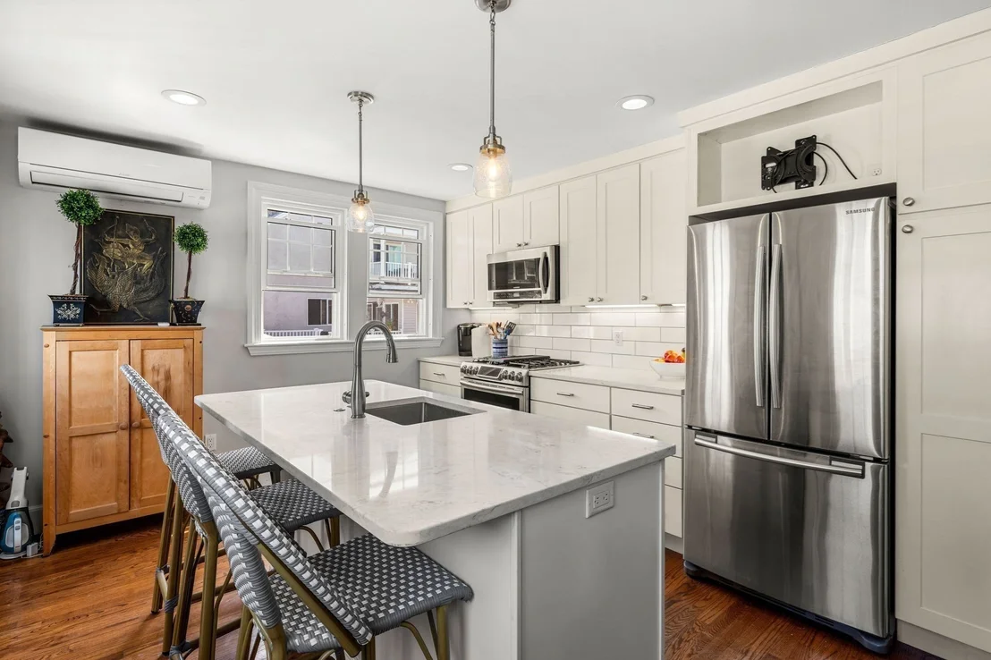 Photo of 6 Fox Hill Road