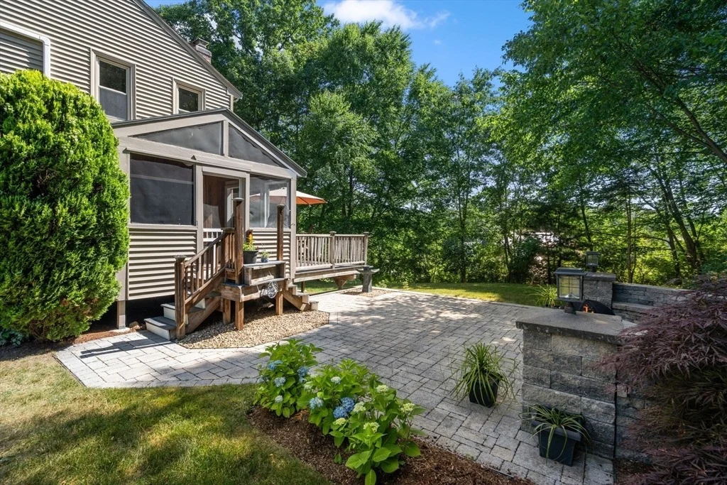 Photo of 6 Crockett Cir