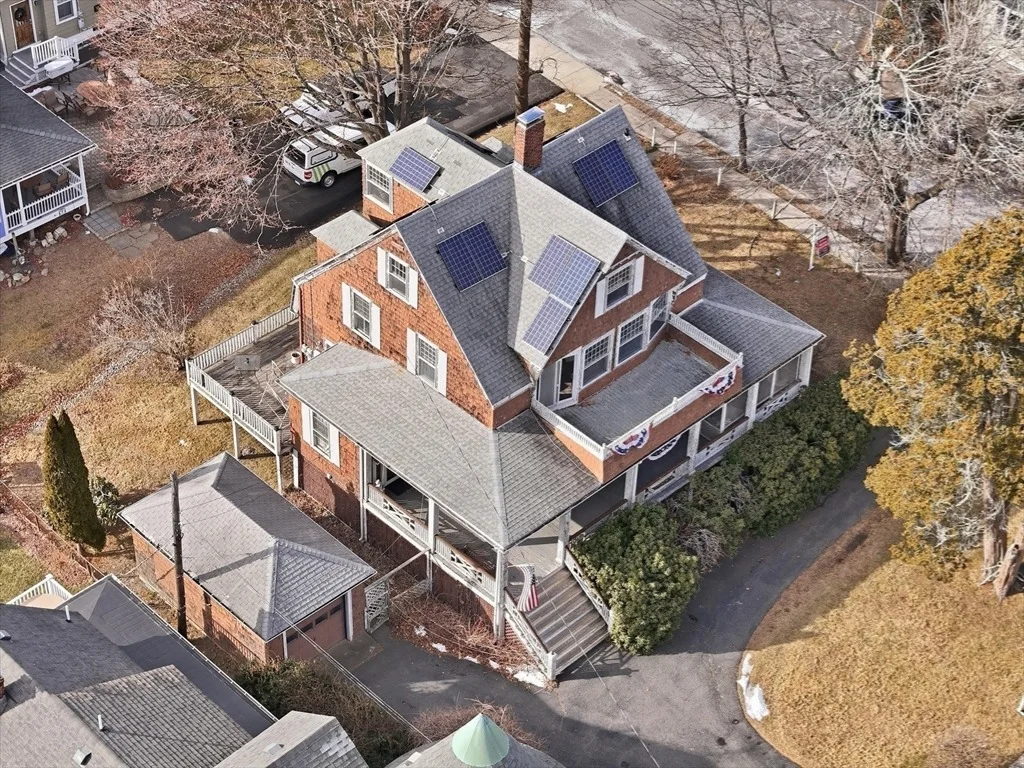 Photo of 4 Beach Ave