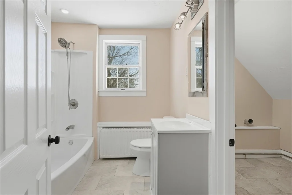 Photo of 15 Hubbardston Rd