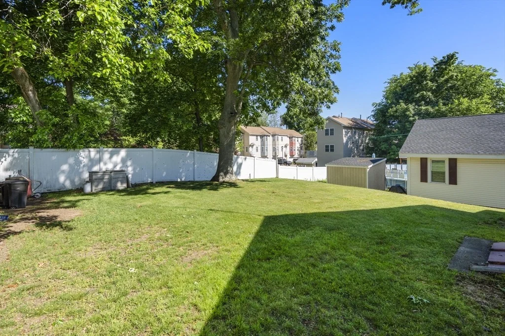 Photo of 14 Saybrook Rd