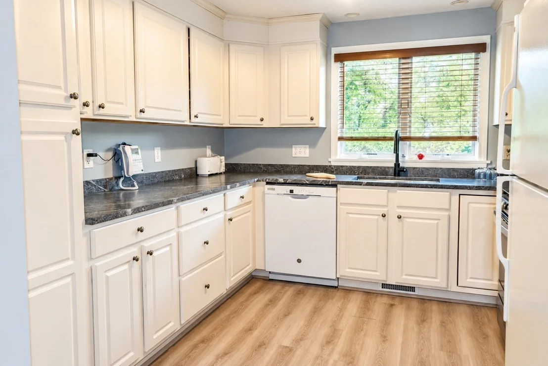 Photo of Unit 15 at 15 Classic Cir