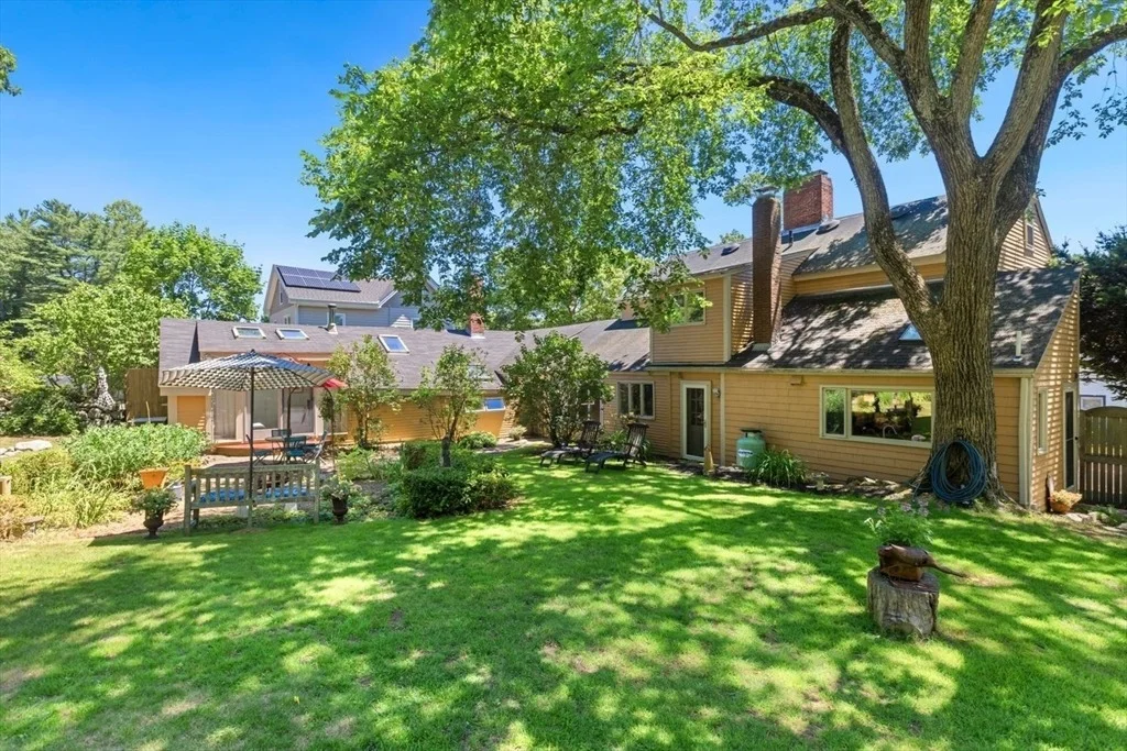 Photo of 359 Western Ave