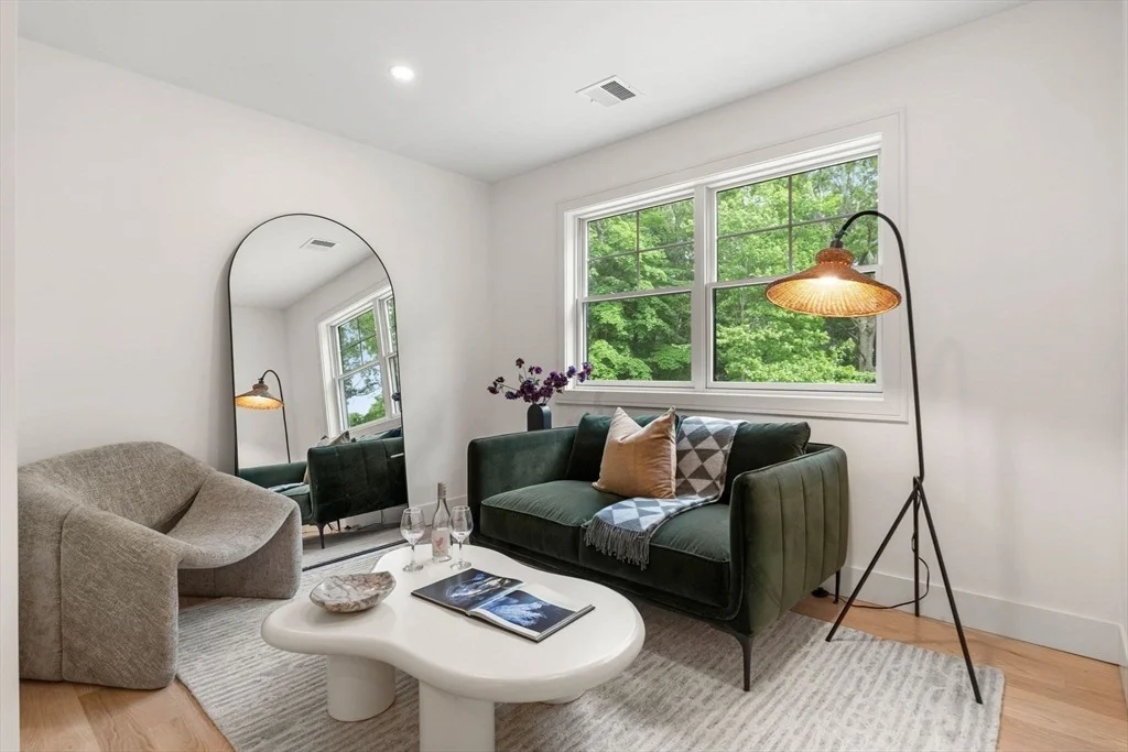 Photo of 100 Marblehead St