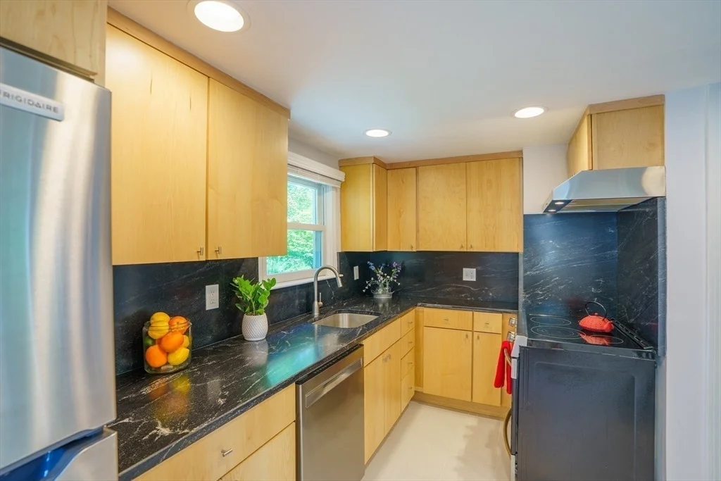 Photo of 38 Grassmere Rd