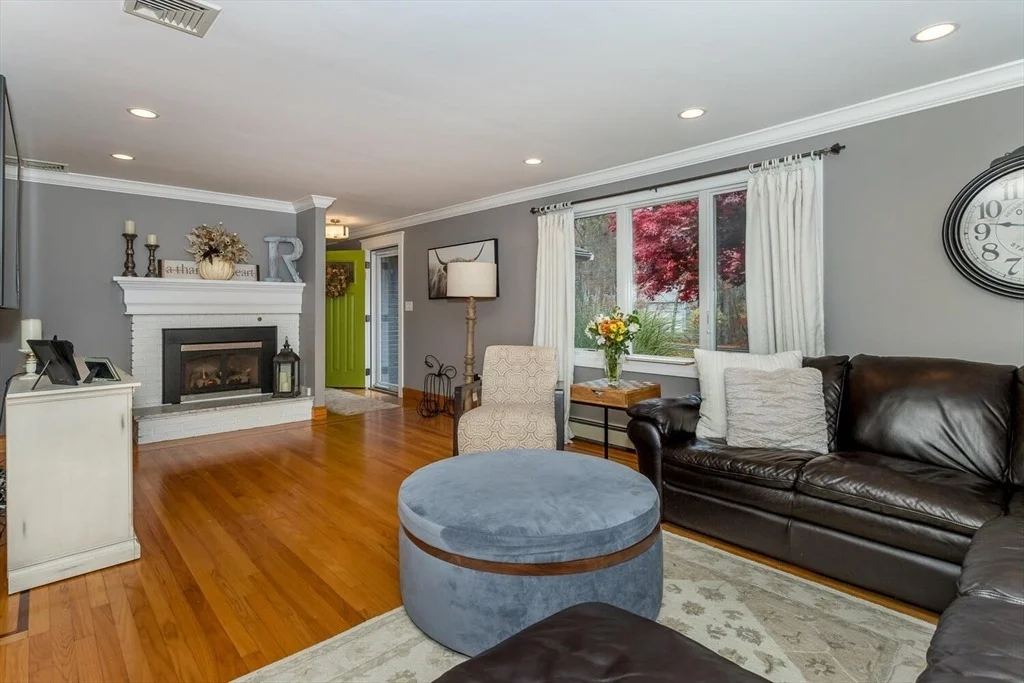 Photo of 151 Stearns Ave