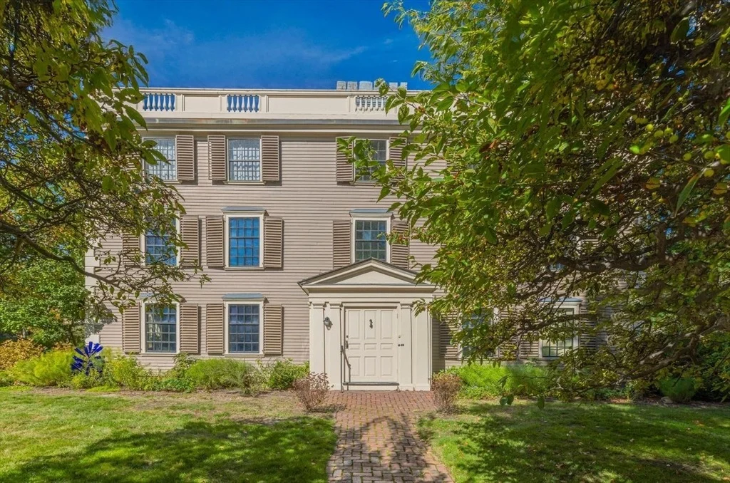 Photo of 159 Brattle Street
