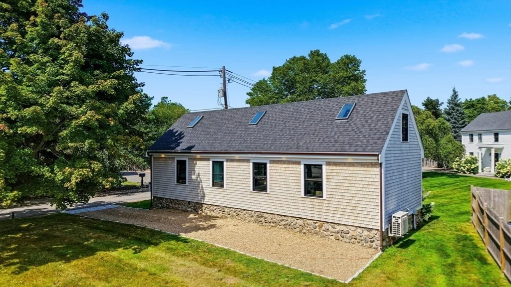 Photo of 105 Bow St