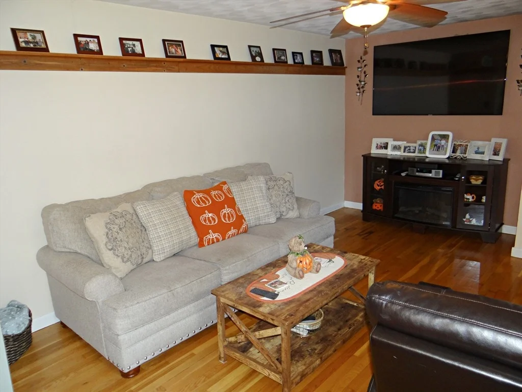 Photo of 25 Marshall Ave