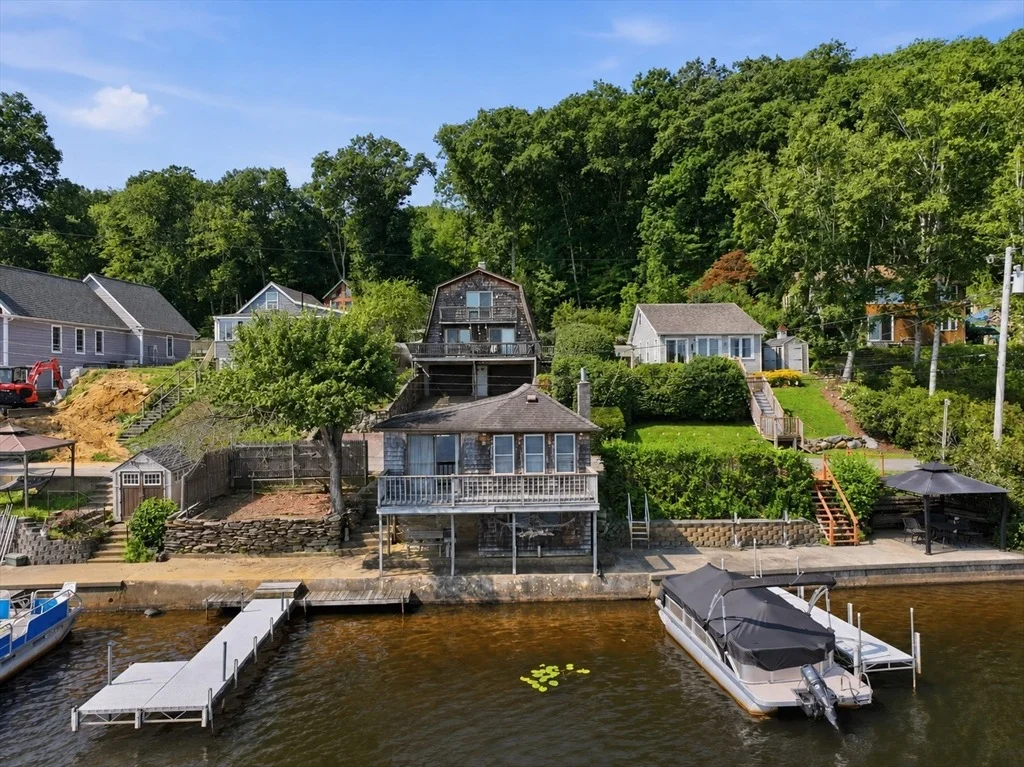 Photo of 21-22 Beach Drive