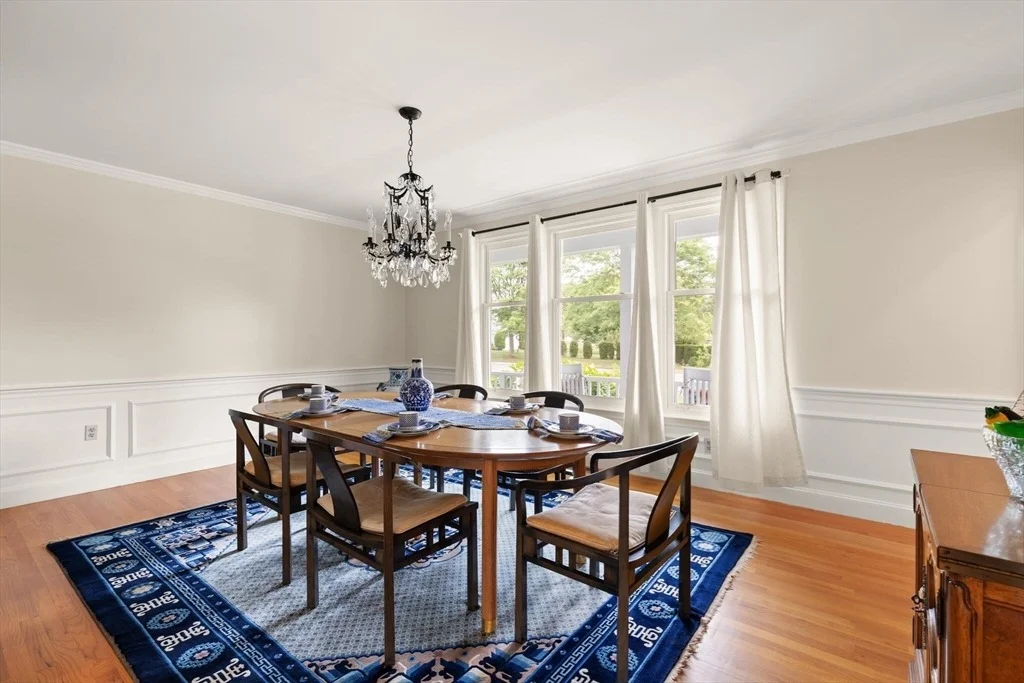 Photo of 323 Robert Rd