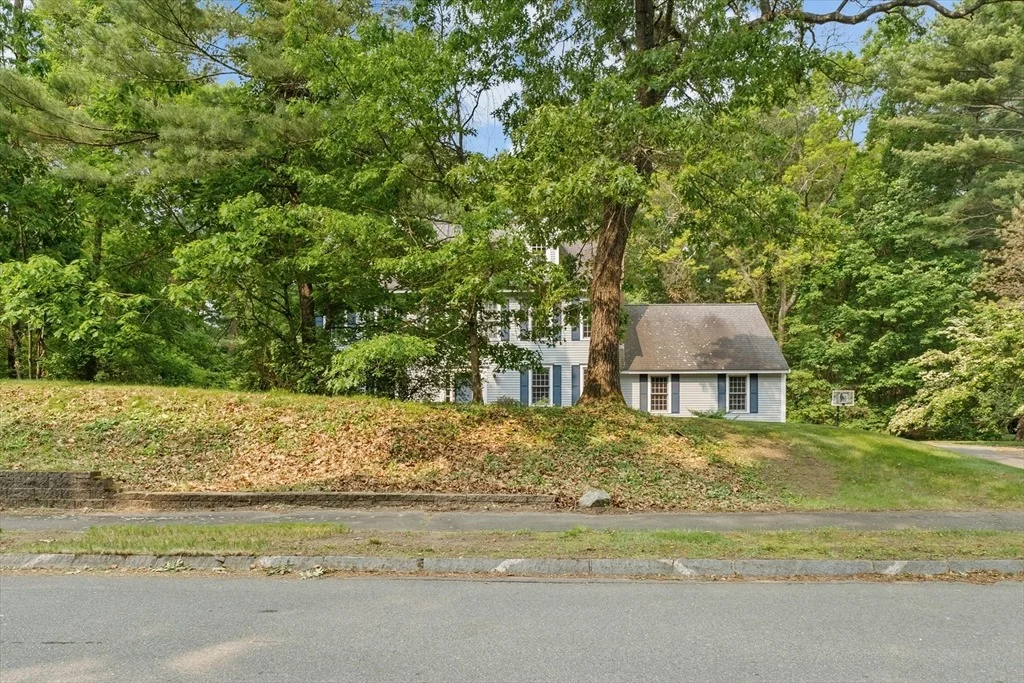 Photo of 2 Hickory Ln