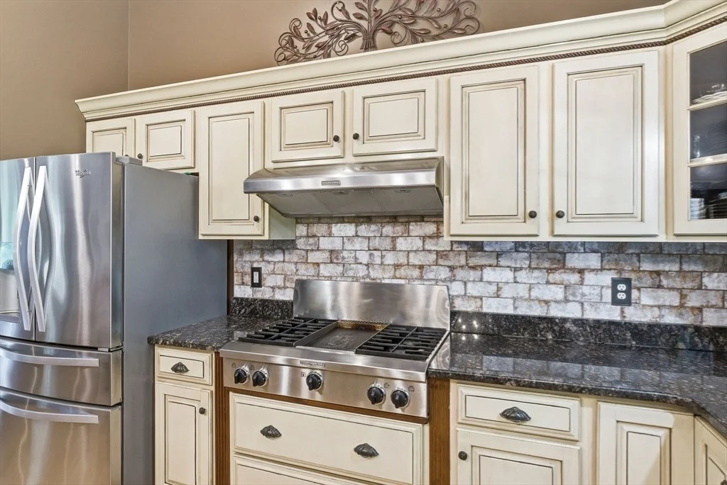 Photo of 493 Hubbardston Rd
