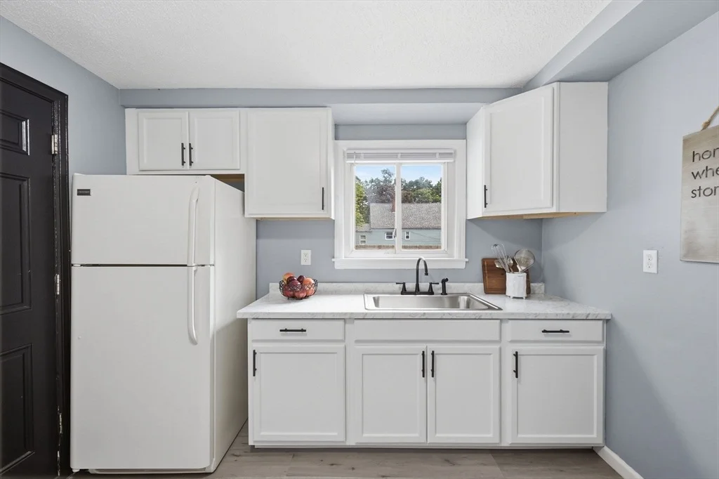 Photo of 111 Breckwood Blvd