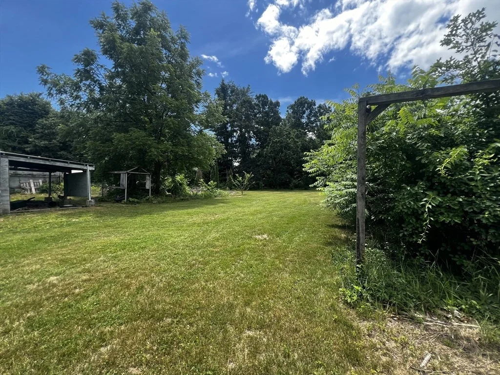 Photo of 1158 Millers Falls Rd