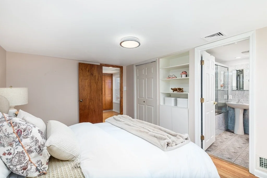 Photo of 60 Roy St