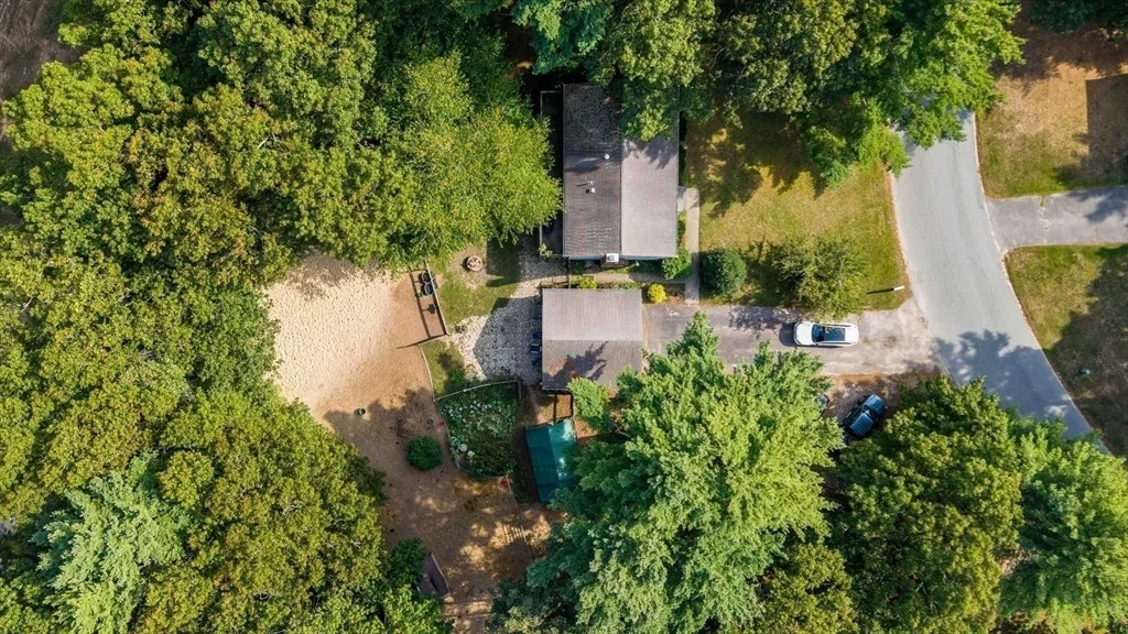 Photo of 21 Windsor Dr.