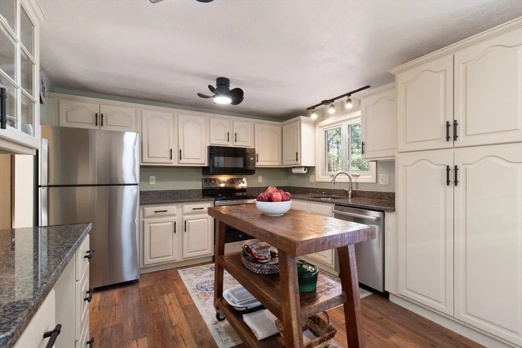 Photo of 170 Stearns Ave