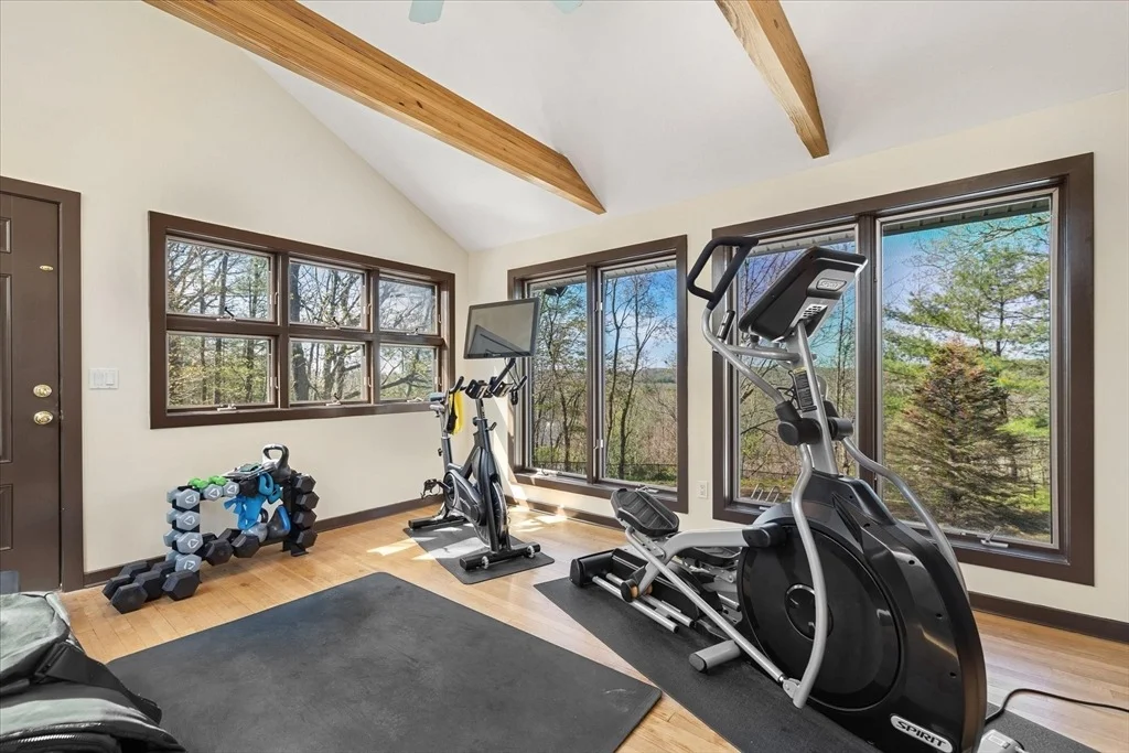 Photo of 35 Hickory Dr