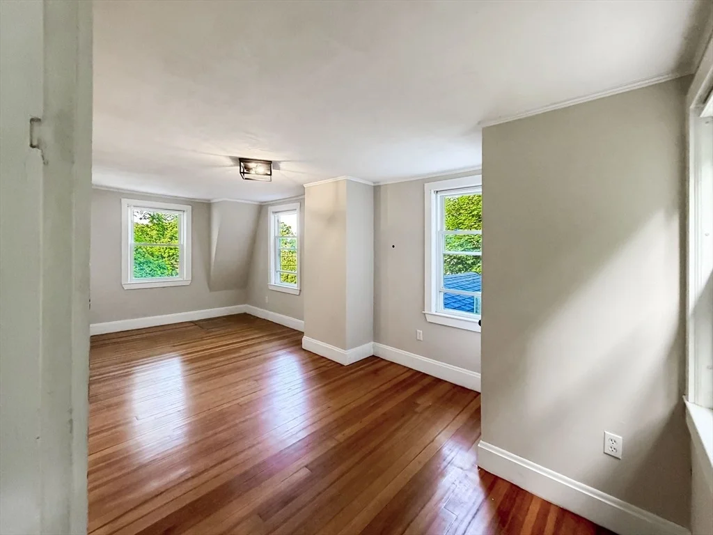 Photo of 24 Belvidere Rd