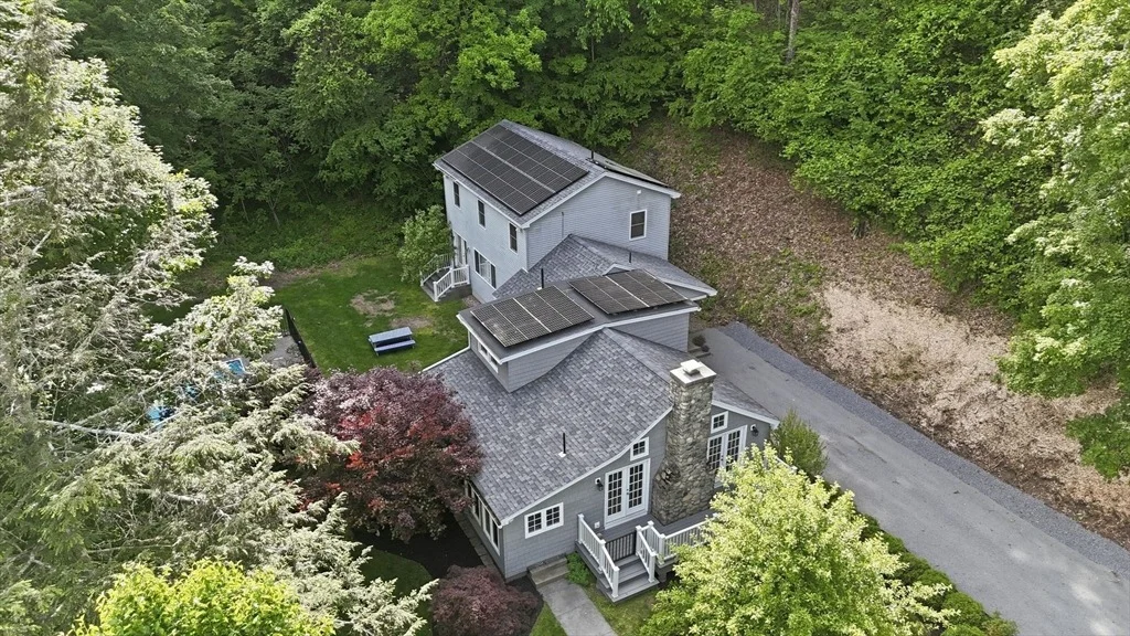 Photo of 32 Eunice Williams Dr