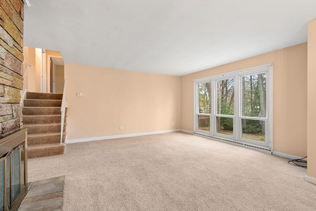 Photo of 18 Royce Rd