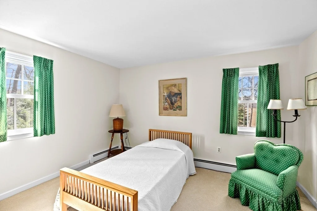 Photo of 12 Andrew Isle Rd