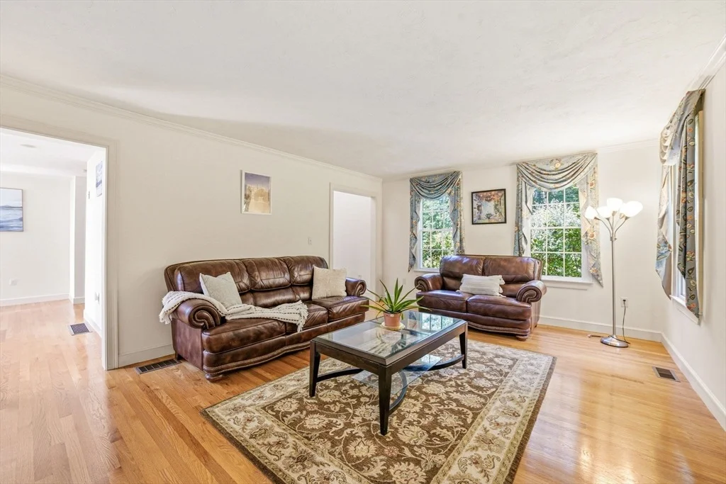 Photo of 85 Cedarwood Rd