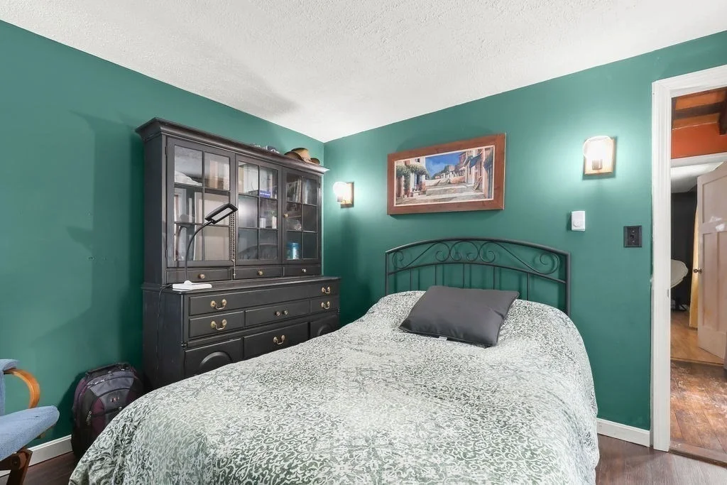 Photo of 4 White Pine Ave