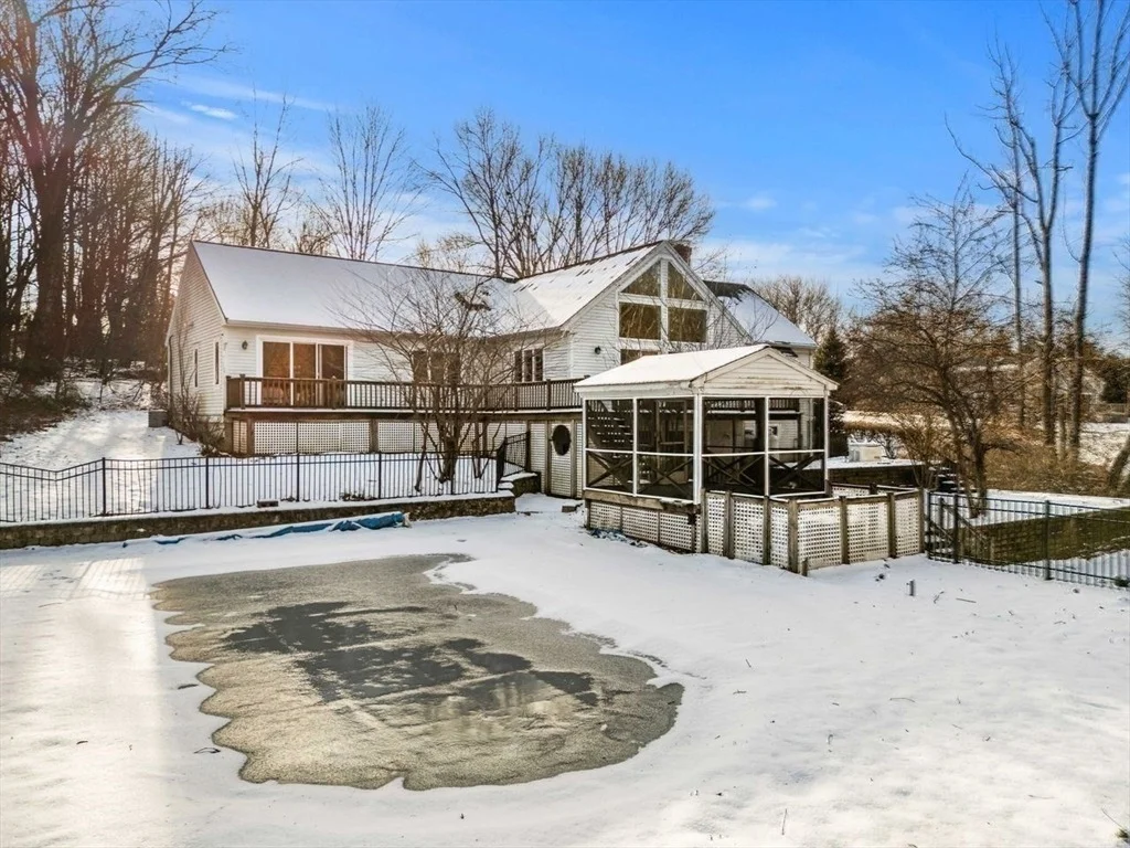Photo of 9 Marshall Dr