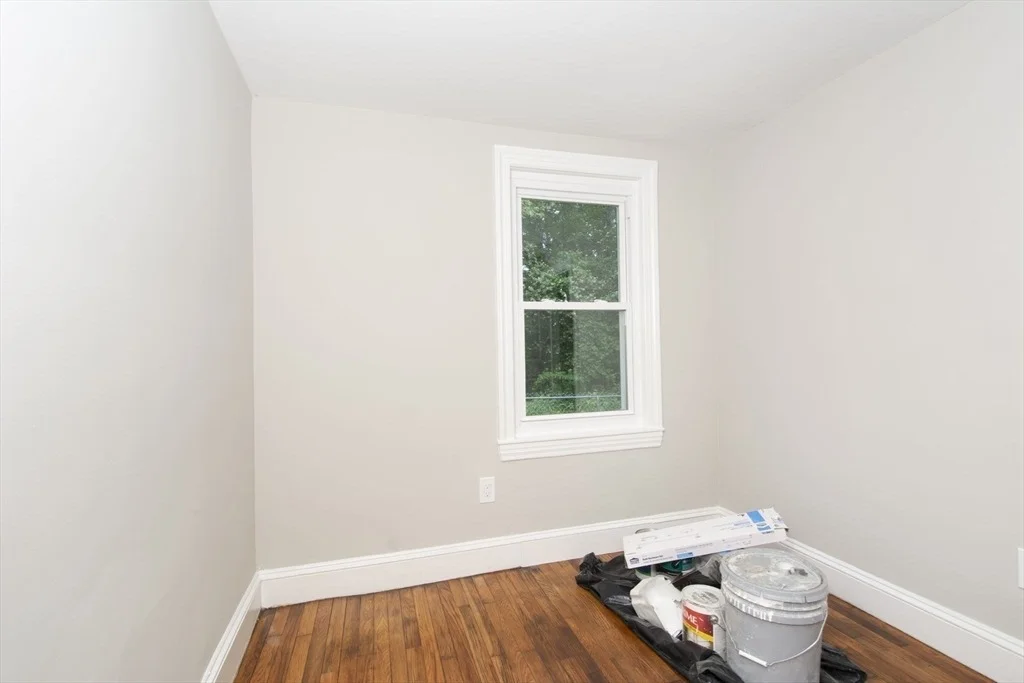 Photo of 394 Douglas St
