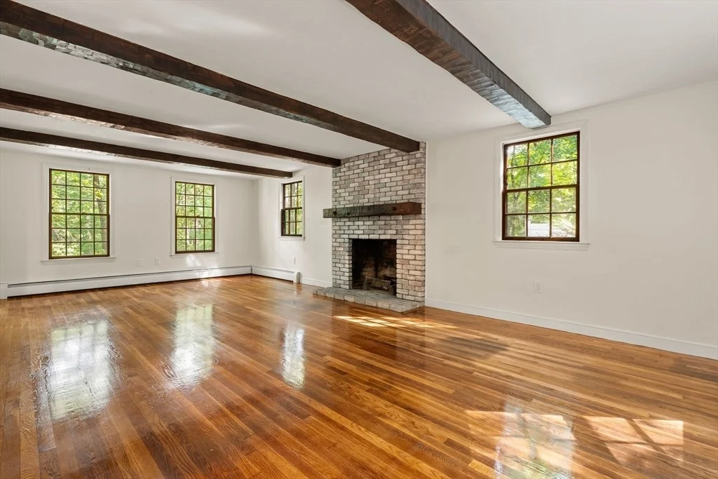 Photo of 123 Dutton Rd