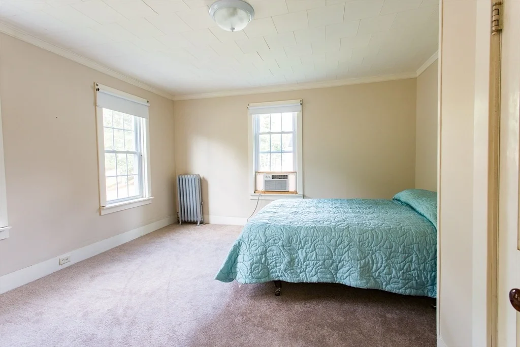 Photo of 106 Pleasant St
