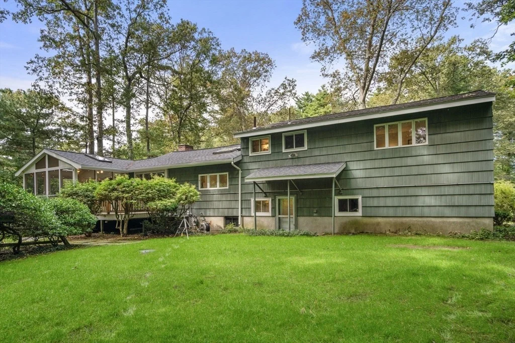 Photo of 97 Barton Dr